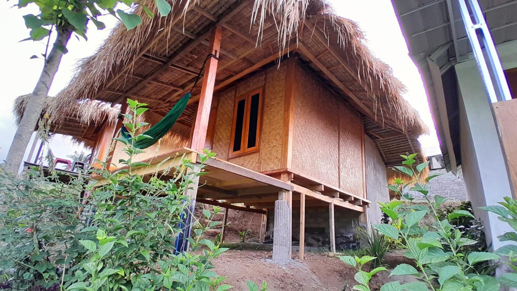 סנרו Bayan Exotic Homestay מראה חיצוני תמונה