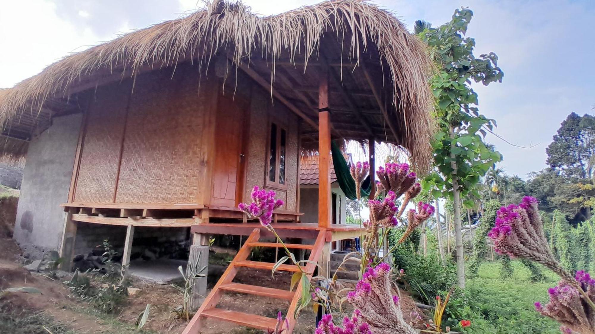 סנרו Bayan Exotic Homestay מראה חיצוני תמונה